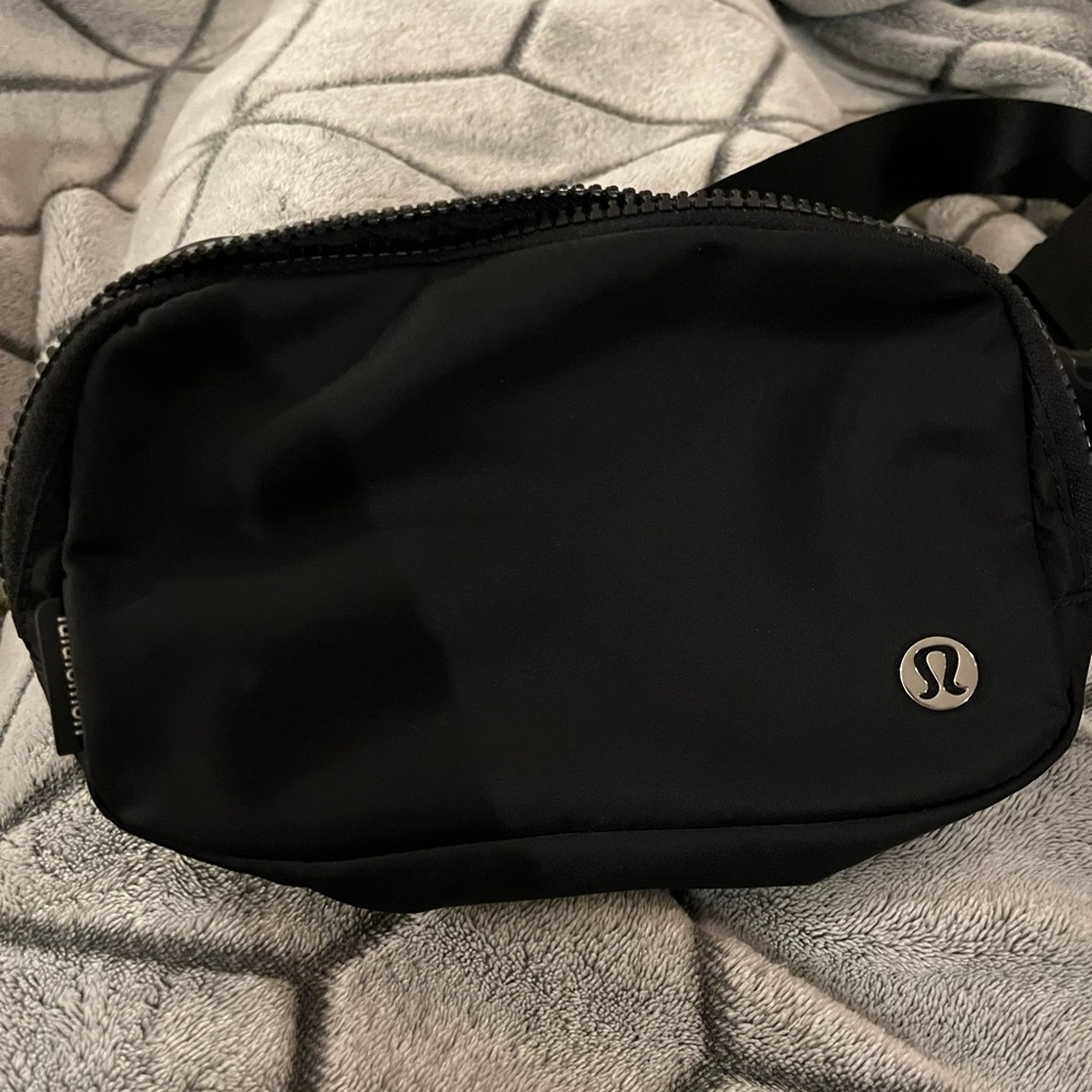 Lululemon belt bag